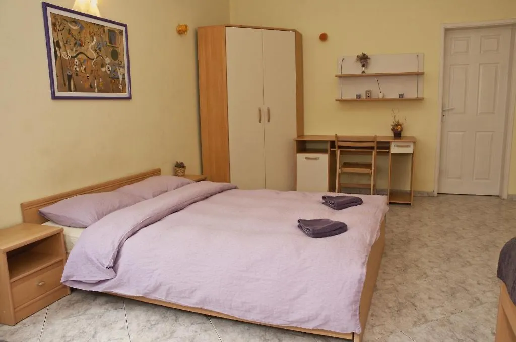 Hostel Mostel Szófia Bulgária